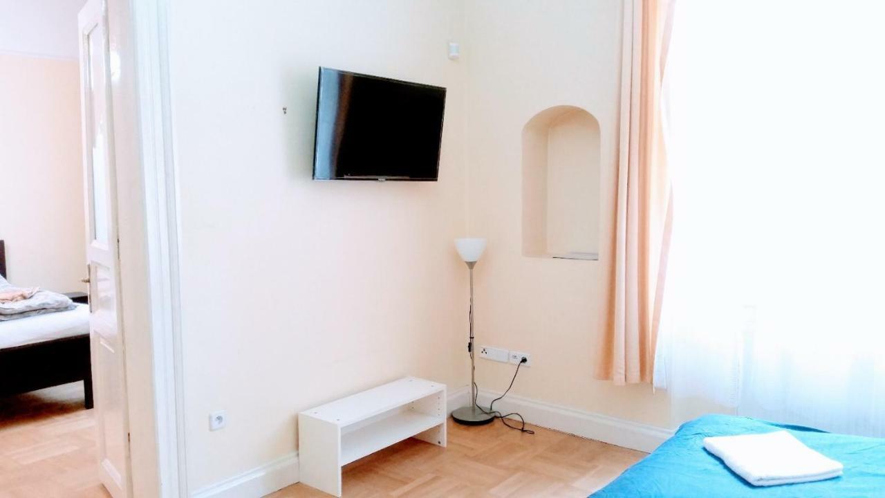 Historic centre-spacious apartment Praga Exterior foto